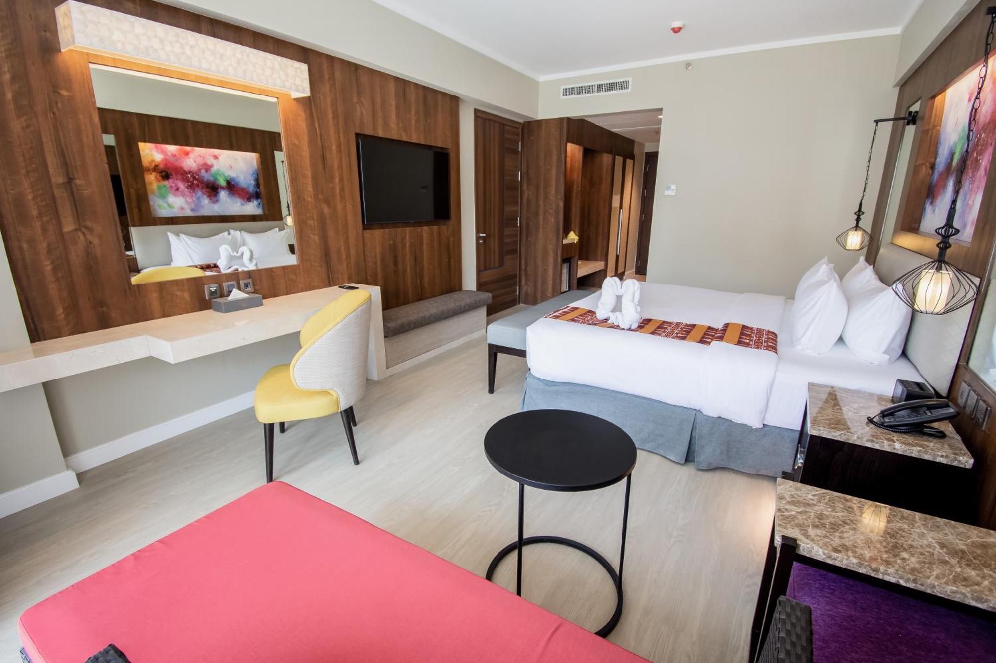 Mandarin Bay Resort And Spa Balabag  Екстер'єр фото