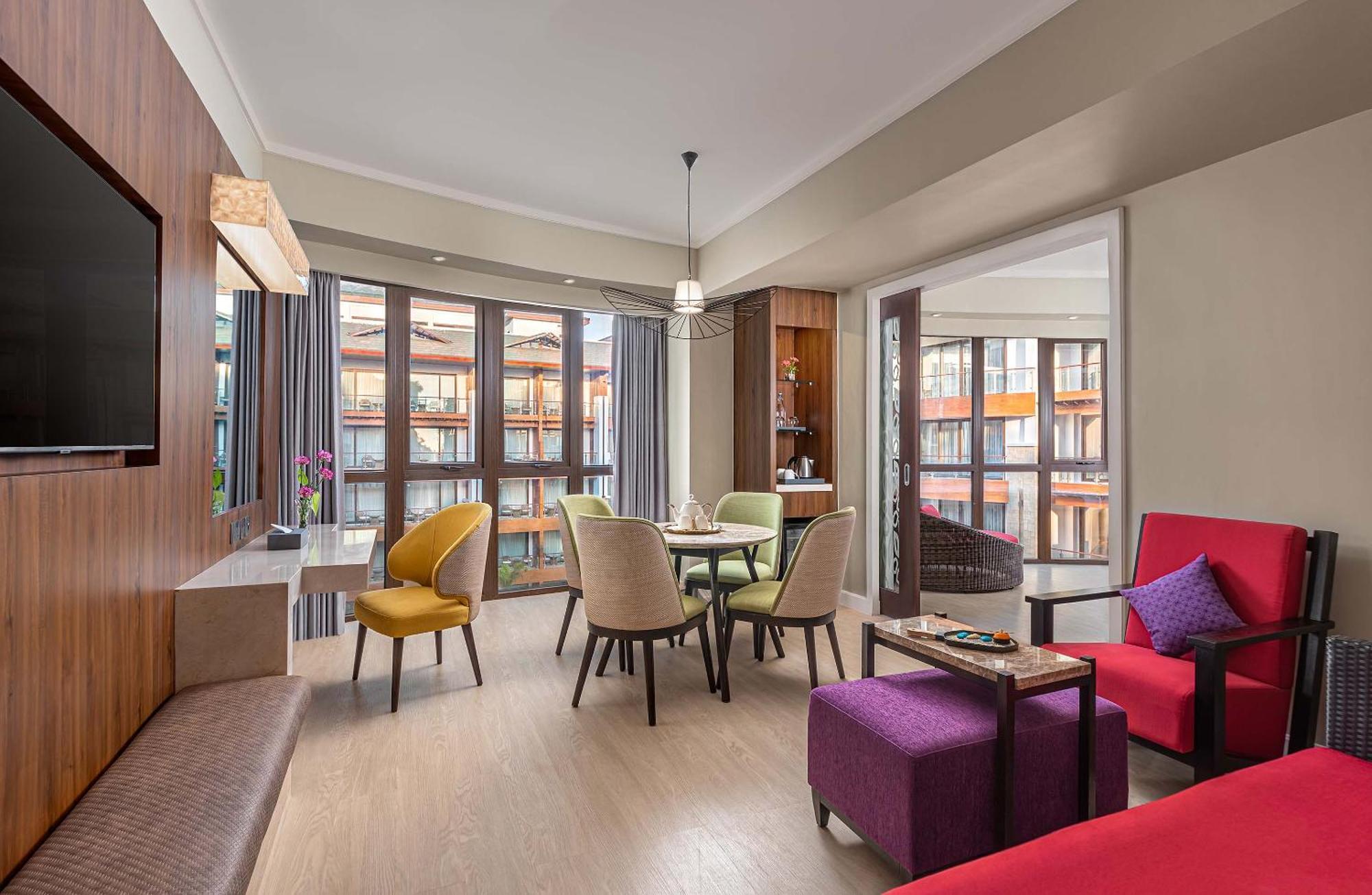 Mandarin Bay Resort And Spa Balabag  Екстер'єр фото
